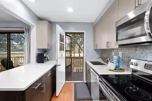 45 Folly Field Rd, Hilton Head Island, SC 29928 - Photo 4