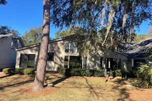 18 Water Oak Dr, Hilton Head Island, SC 29928 - Photo 2