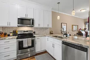 10 Yacht Cove Dr, Hilton Head Island, SC 29928 - Photo 4