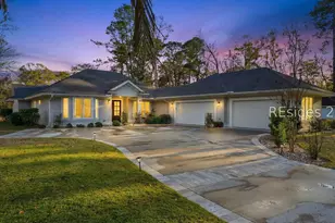 73 Whiteoaks Cir, Bluffton, SC 29910 - Photo 2