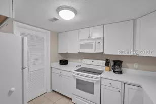 10 Lighthouse Rd, Hilton Head Island, SC 29928 - Photo 16