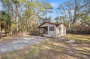 1332 Sea Island Pkwy, Saint Helena Island, SC 29920 - Photo 8