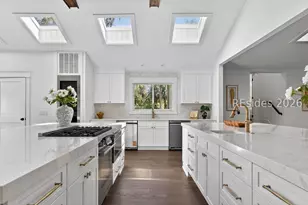 2 Willow Oak Rd W, Hilton Head Island, SC 29928 - Photo 8