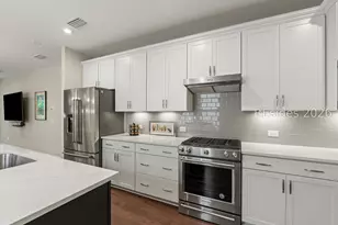 321 Blue Jay Ln, Bluffton, SC 29909 - Photo 6