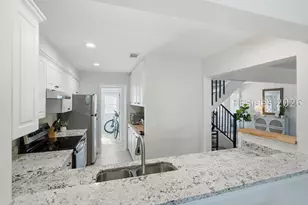 22 Lighthouse Rd, Hilton Head Island, SC 29928 - Photo 10