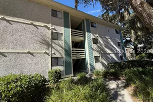 45 Folly Field Rd, Hilton Head Island, SC 29928 - Photo 2