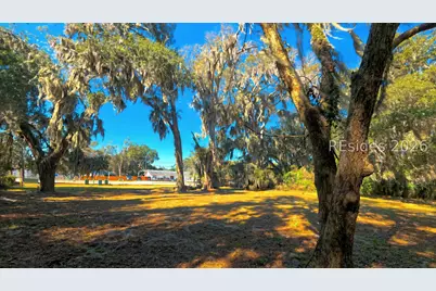 1405 Ribaut Road, Port Royal, SC 29935 - Photo 4