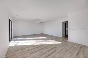 18 Salt Marsh Dr, Hilton Head Island, SC 29926 - Photo 4