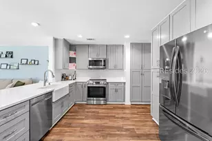 61 Mary Elizabeth Dr, Beaufort, SC 29907 - Photo 2