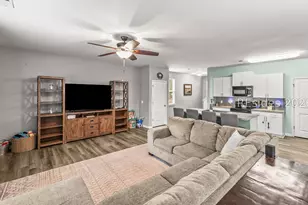 56 Holly Hall Rd, Beaufort, SC 29907 - Photo 6