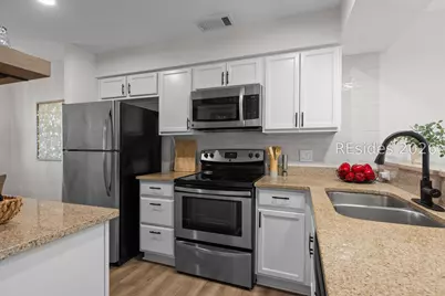 50 Yacht Cove Drive #326, Hilton Head Island, SC 29928 - Photo 2