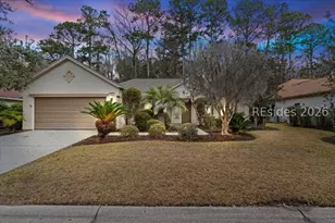 171 Hampton Cir, Bluffton, SC 29909 - Photo 2