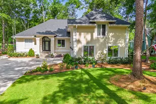 28 Fairway Dr, Bluffton, SC 29910 - Photo 2