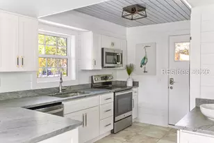 7 Cassina Ln, Hilton Head Island, SC 29928 - Photo 16