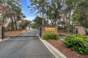 44 Circlewood Dr, Hilton Head Island, SC 29926 - Photo 4