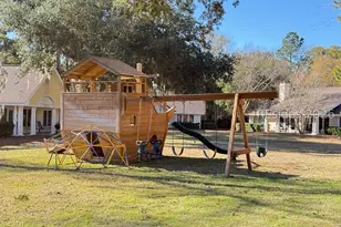 2 Aberdeen Ct, Hilton Head Island, SC 29926 - Photo 18