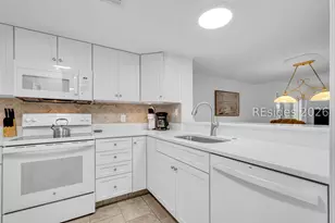 22 Lighthouse Rd, Hilton Head Island, SC 29928 - Photo 18