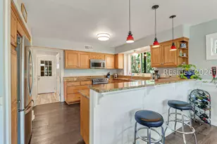 20 Gloucester Rd, Hilton Head Island, SC 29928 - Photo 12