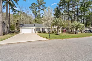 97 Ridgeland Lakes Drive, Ridgeland, SC 29936 - Photo 2