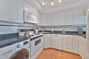 4 Braddock Bluff Dr, Hilton Head Island, SC 29928 - Photo 6