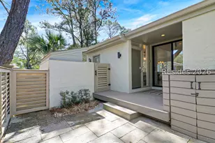 226 S Sea Pines Dr, Hilton Head Island, SC 29928 - Photo 2