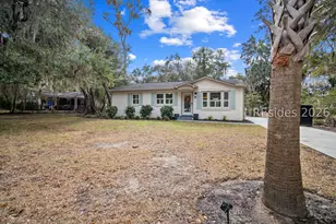 1902 Park Ave, Beaufort, SC 29902 - Photo 2