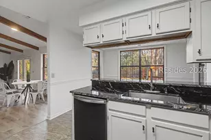 2001 Ashwood Cir, Beaufort, SC 29906 - Photo 10