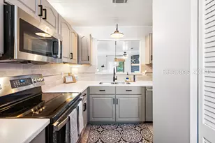 96 Mathews Dr, Hilton Head Island, SC 29926 - Photo 10