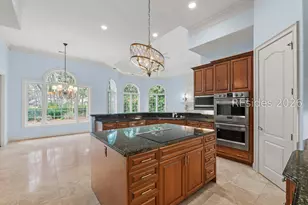 25 Cotesworth Pl, Hilton Head Island, SC 29926 - Photo 10