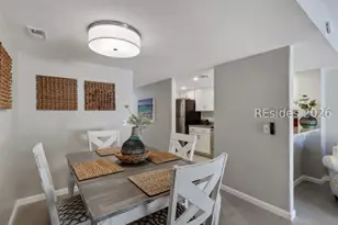 11 Tanglewood Dr, Hilton Head Island, SC 29928 - Photo 4