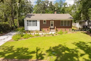 2002 Roper St, Beaufort, SC 29902 - Photo 1