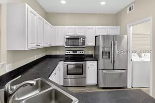 15 Pine Burr Rd E, Hilton Head Island, SC 29926 - Photo 10