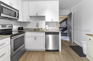 40 Folly Field Rd, Hilton Head Island, SC 29928 - Photo 16