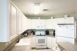 10 N Forest Beach Dr, Hilton Head Island, SC 29928 - Photo 14