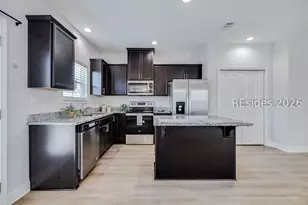 872 Grayson Ave, Hinesville, GA 31313 - Photo 4