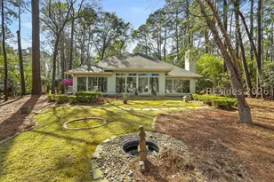 180 Whiteoaks Cir, Bluffton, SC 29910 - Photo 2