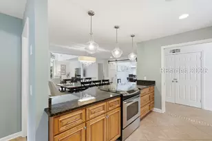 11 Hollyberry Ln, Hilton Head Island, SC 29928 - Photo 6