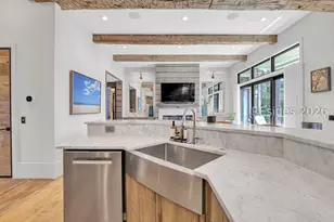 9 Bayberry Ln, Hilton Head Island, SC 29928 - Photo 16