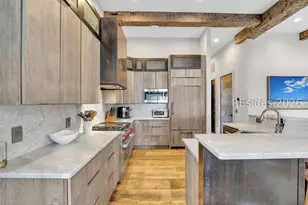 9 Bayberry Ln, Hilton Head Island, SC 29928 - Photo 16