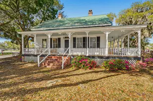 10 Broad River Blvd, Beaufort, SC 29906 - Photo 1