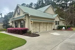477 Hampton Lake Dr, Bluffton, SC 29910 - Photo 2