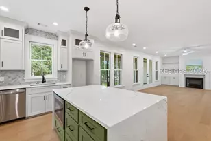 10 Oldfield Village Rd, Bluffton, SC 29909 - Photo 24