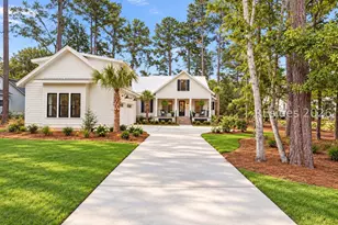 10 Oldfield Village Rd, Bluffton, SC 29909 - Photo 1