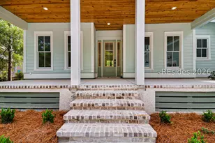 12 Oldfield Village Rd, Bluffton, SC 29909 - Photo 4