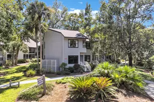 137 Cordillo Pkwy, Hilton Head Island, SC 29928 - Photo 2