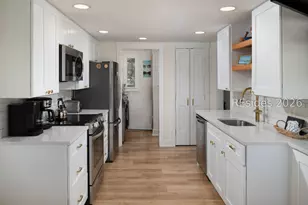 226 S Sea Pines Dr, Hilton Head Island, SC 29928 - Photo 10