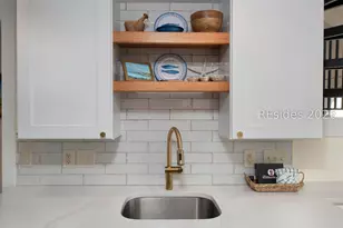 226 S Sea Pines Dr, Hilton Head Island, SC 29928 - Photo 6