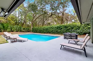 11 Deer Run Ln, Hilton Head Island, SC 29928 - Photo 2