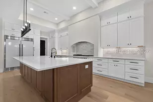 740 Colonial Dr, Hilton Head Island, SC 29926 - Photo 12
