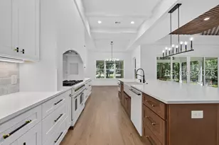 740 Colonial Dr, Hilton Head Island, SC 29926 - Photo 16